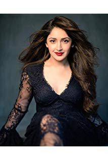 تصویر Sayyeshaa Saigal