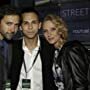 Uma Thurman and Andrew Bowen flank Ivan Petukhov, the director of the Jameson First Shot Winning Film they star in "THE GIFT."